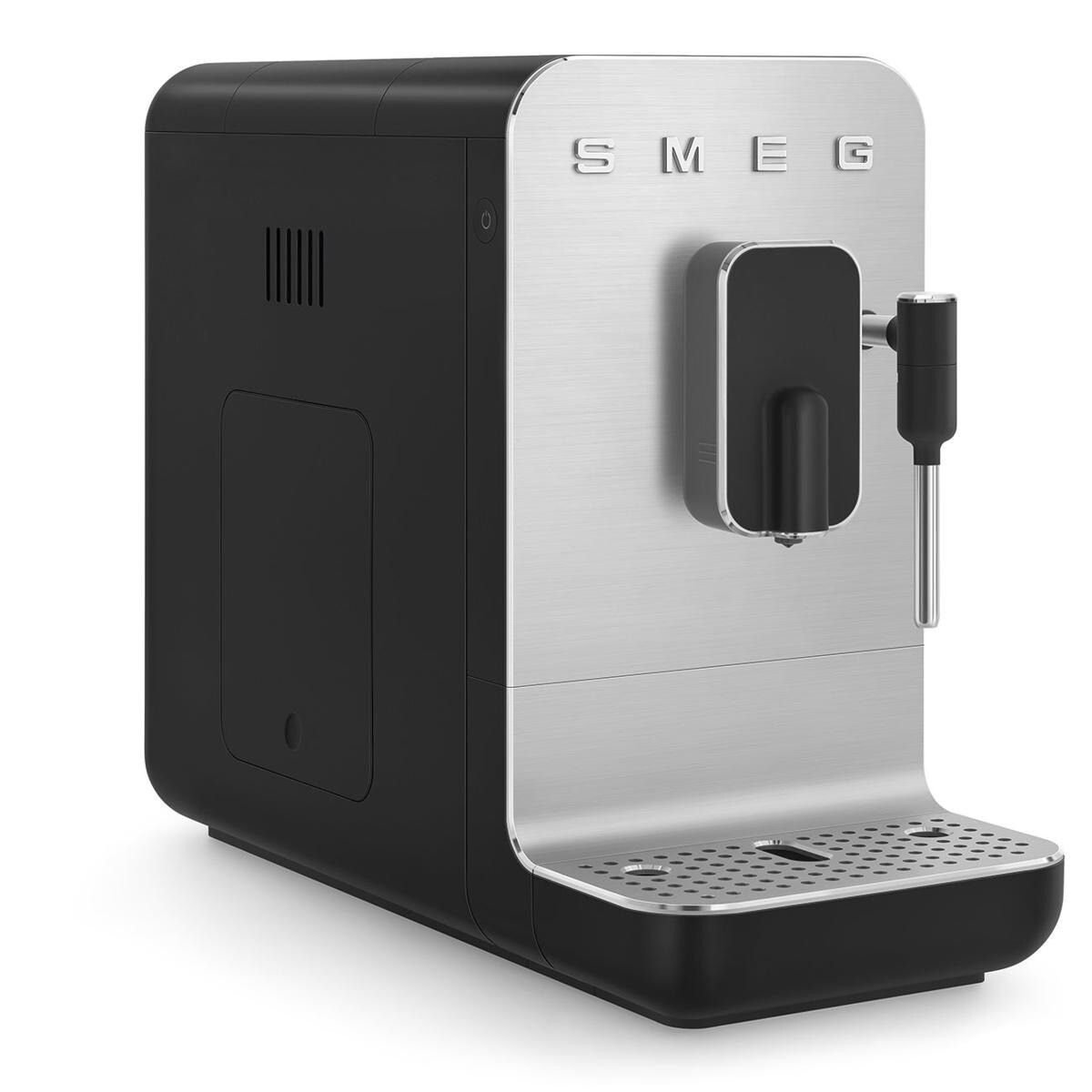 Máquina de Café Expresso Automática Smeg BCC02BLMEU com Cappuccinador de 1350 W e de 19 bar - Preto Mate Preto-6