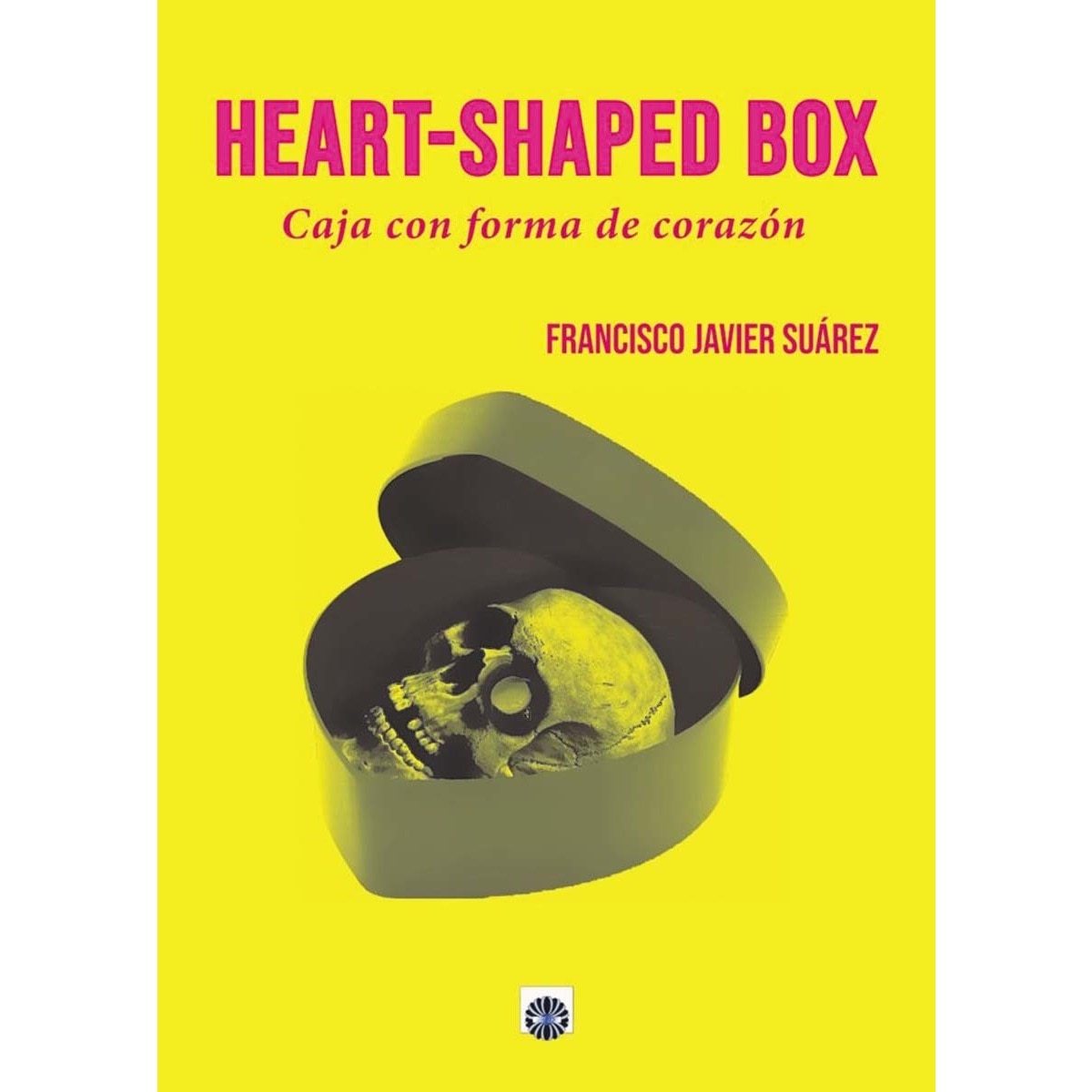 HEART-SHAPED BOX: Caja con forma de corazón (Capa mole com abas) 1