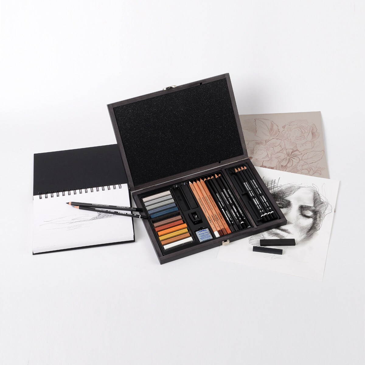 Caja de madera 31 unidades set de dibujo Lyra 5