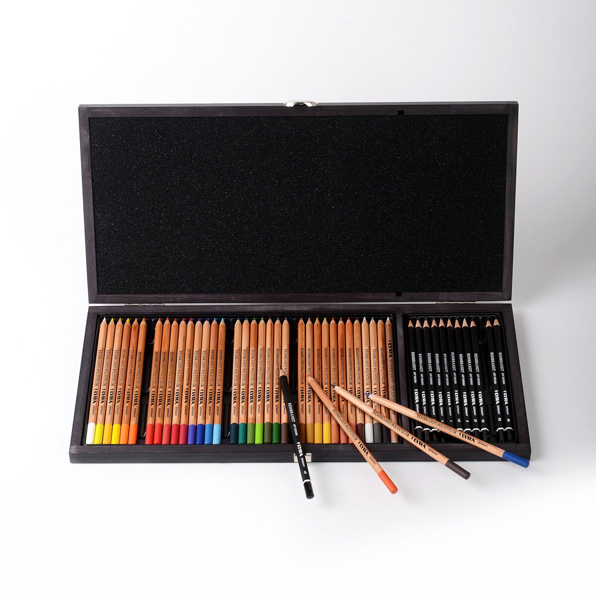 Maletín 49 unidades Rembrandt Polycolor + Art Design Lyra 1