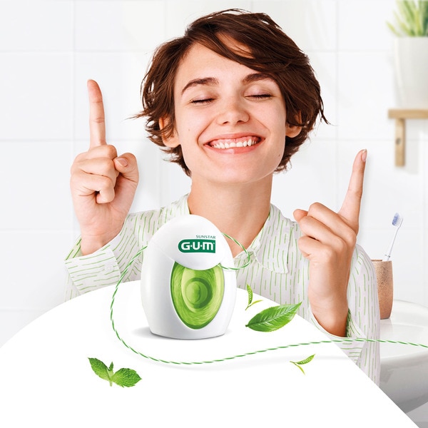 Twisted Floss green tea flavour braided dental floss 30 m