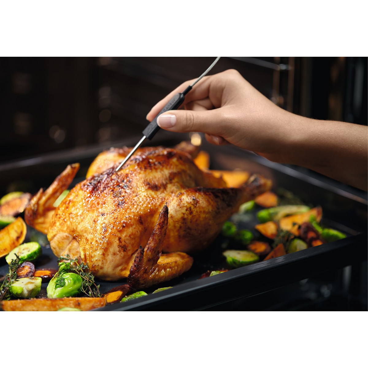 Horno multifunción Electrolux limpieza pirolítica , SteamBake, Sonda Térmica - EOD6P77X Inox-7