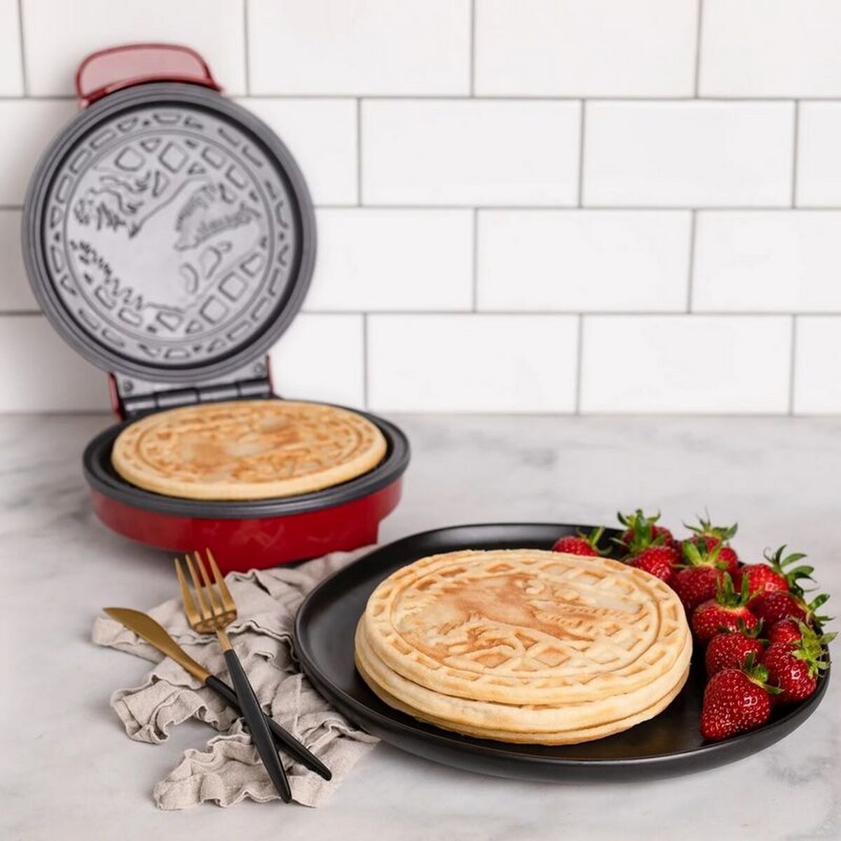 Máquina de Waffles Jurassic Park · UNCANNY BRANDS · El Corte Inglés