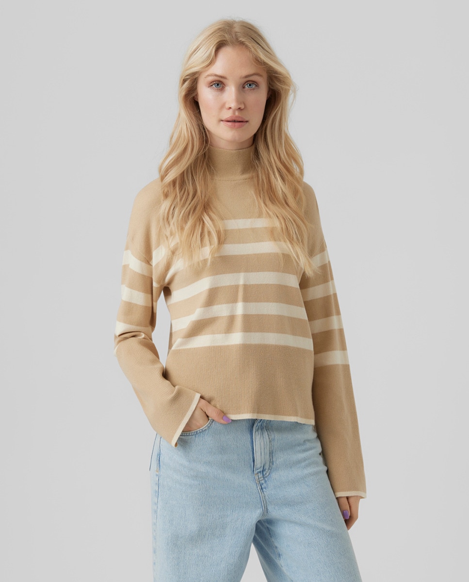 Pull à col cheminée et manches longues