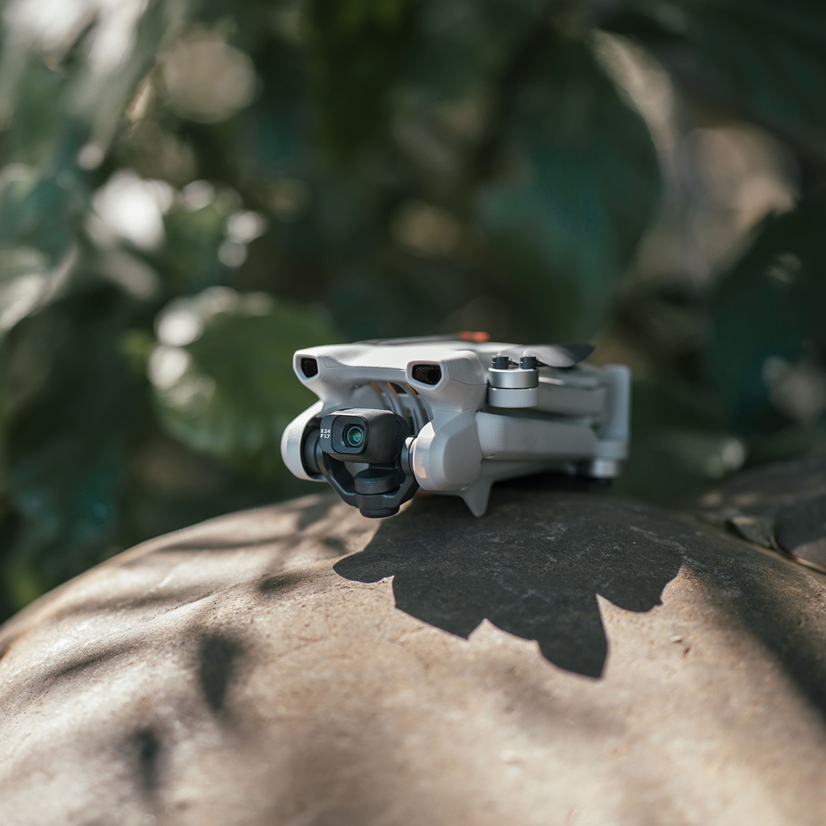 Dron DJI Mini 3 + Control remoto DJI RC-N1 4