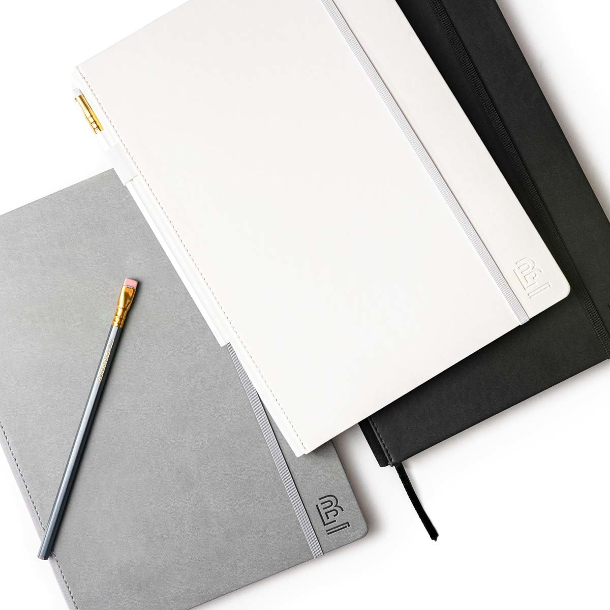 Caderno Grande A4 de Capa Dura e Papel Marfim de Linhas - Cinzento Cinzento-4