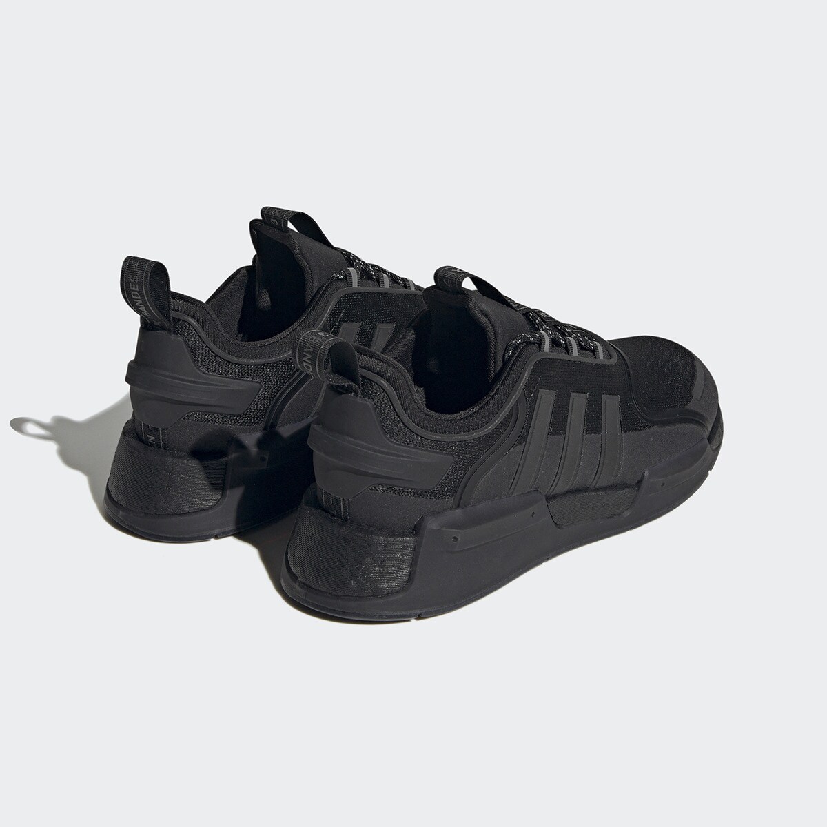 Sapatilhas Casual de Mulher NMD_V3 Originals Preto-5