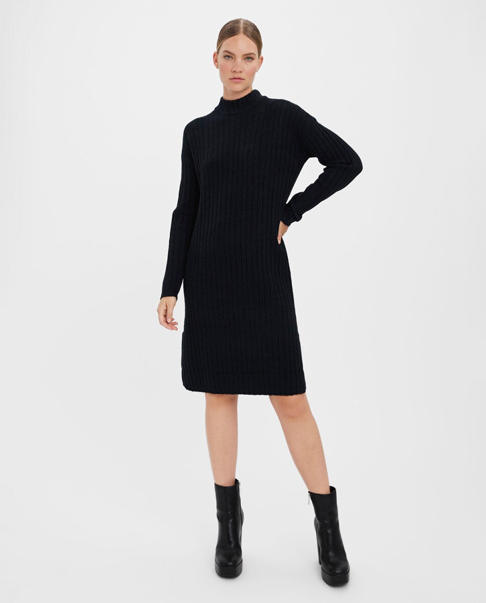 Robe en maille manches longues col montant