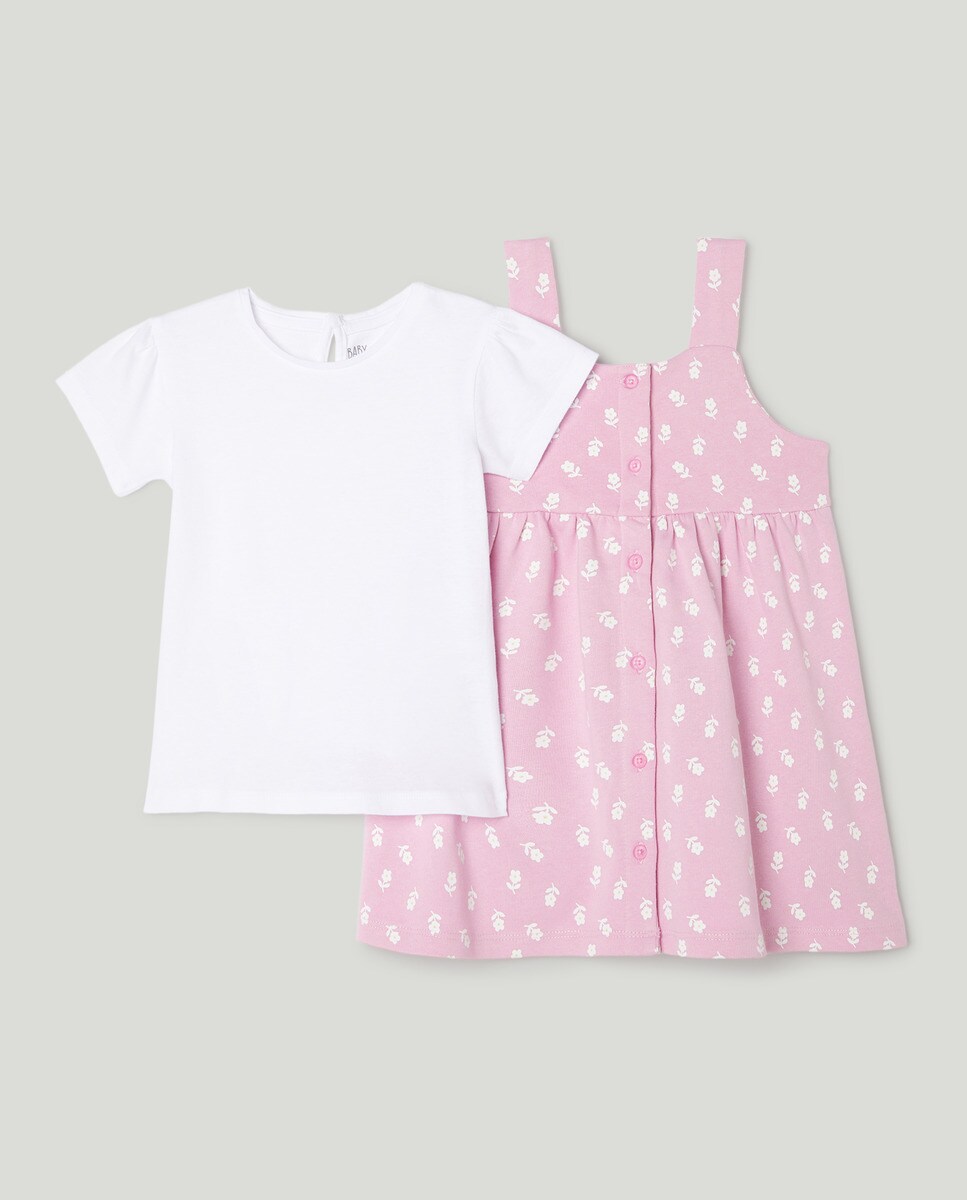 Lot de robe et Tshirt