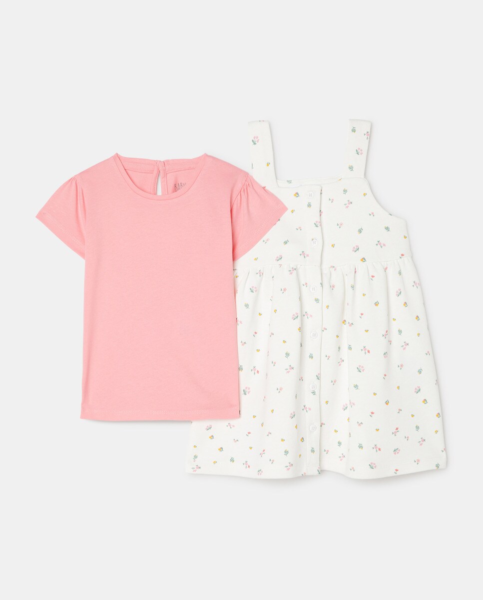 Lot de robe et Tshirt