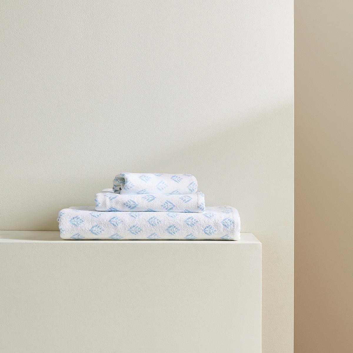 Serviette de bain 420 g/m2 Amal Basics