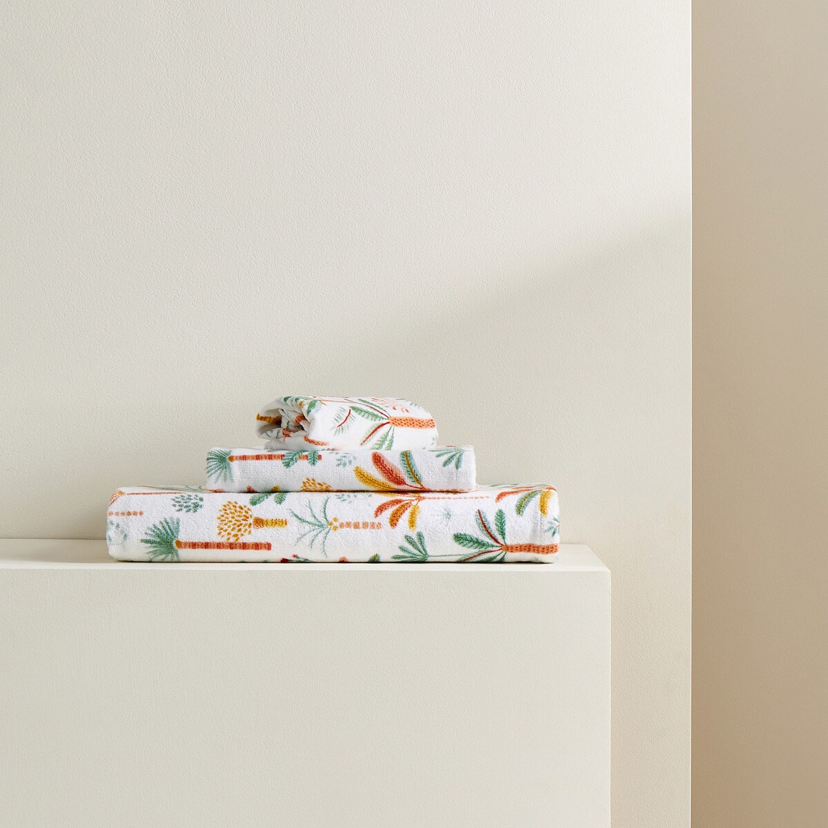 Preisvergleich für El Corte Inglés Basics Oasis 420 GSM cotton bath