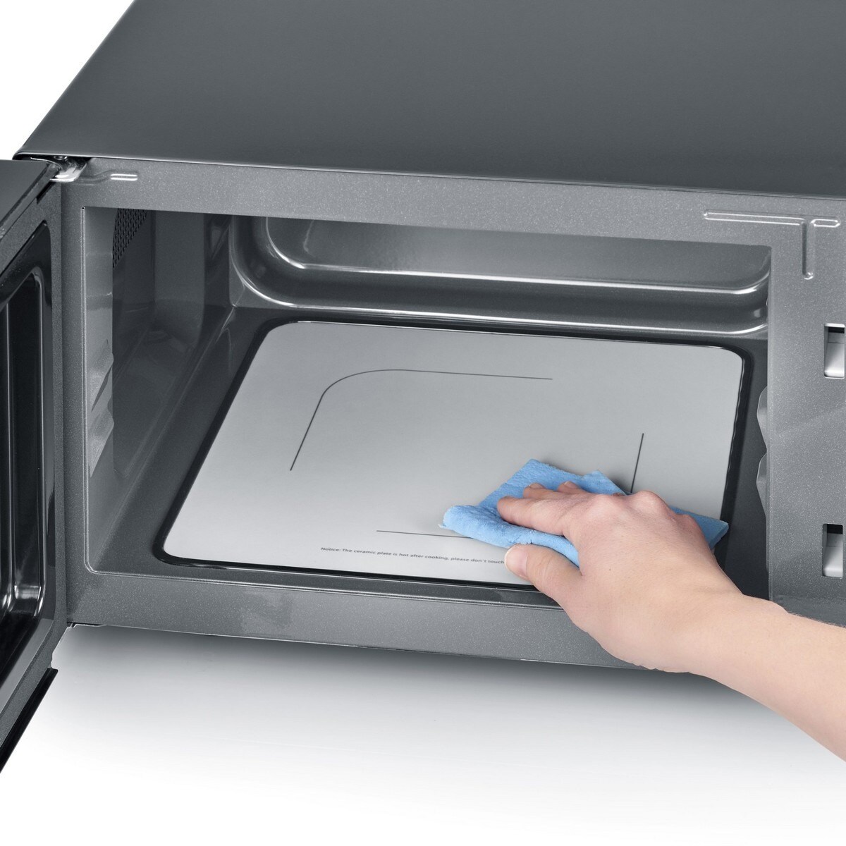 Micro-ondas com Grill Severin MW7771 de 900 W e Capacidade de 25 Litros - Preto Preto-7