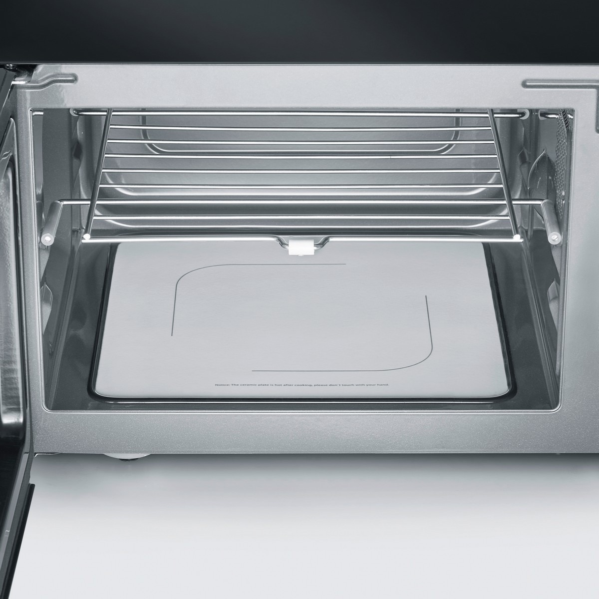 Micro-ondas com Grill Severin MW7771 de 900 W e Capacidade de 25 Litros - Preto Preto-6