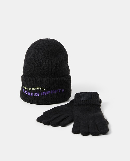 Imagen 0 de Conjunto de gorro y guantes