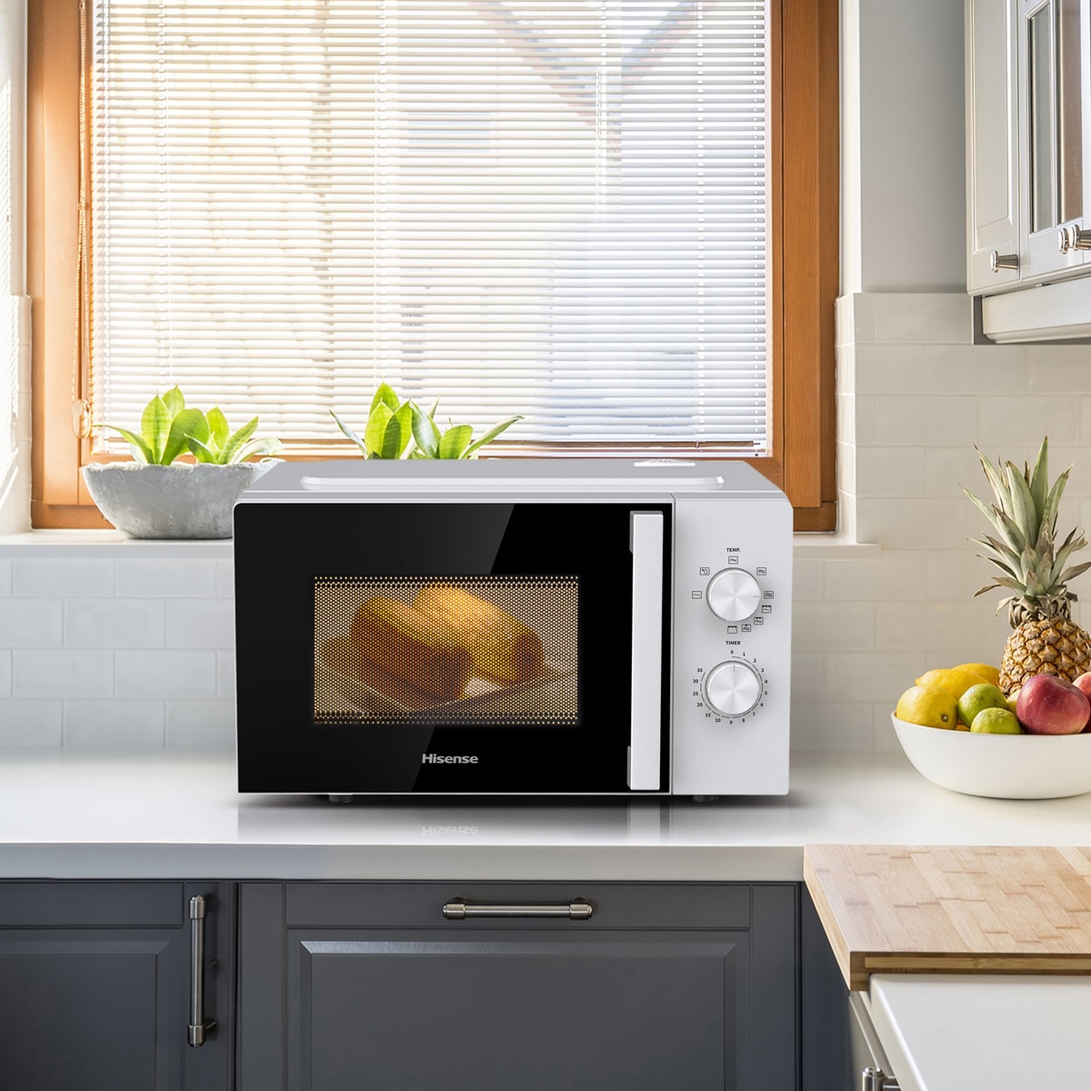 Microondas Hisense con capacidad de 20 litros y con grill - H20MOWP1HG Blanco-15