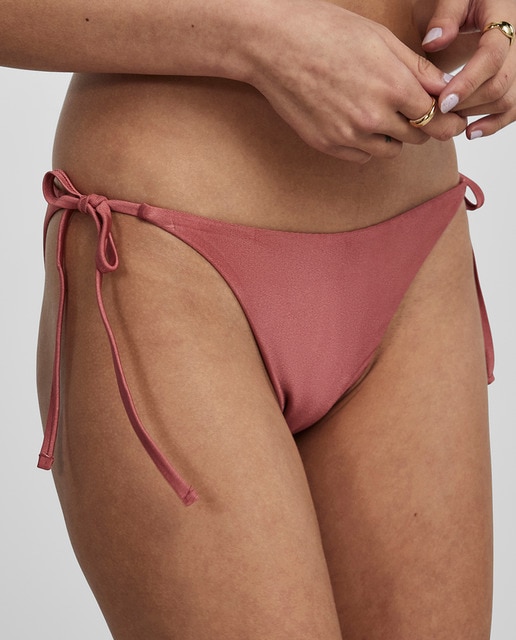 Imagen 0 de Braguita bikini brasileña con cordones ajustables efecto lúrex