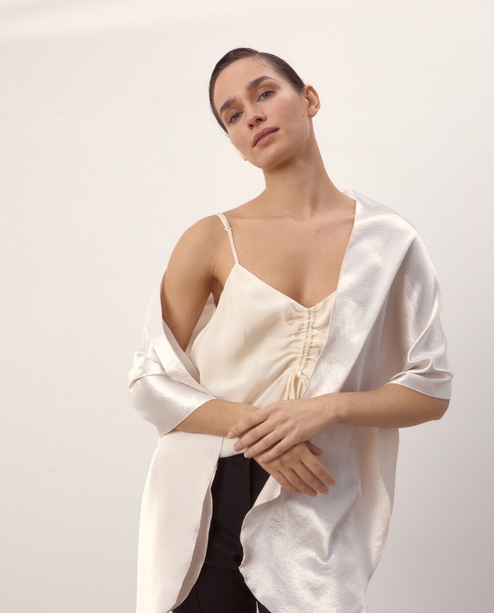 Étole de soirée finition satinée