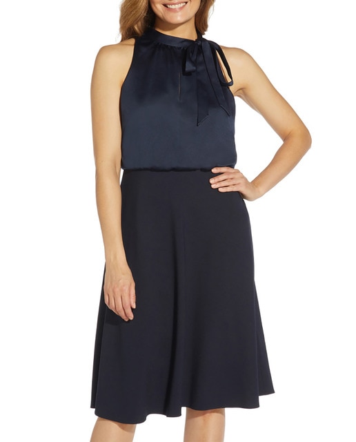 Imagen 0 de Vestido satén de crepé halter