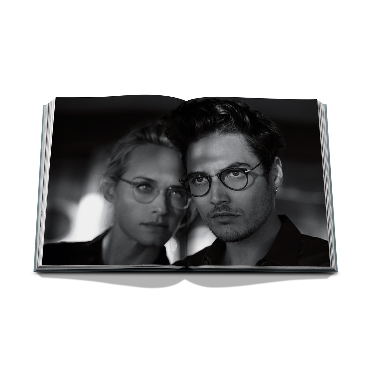 Oliver peoples (Capa dura) 4