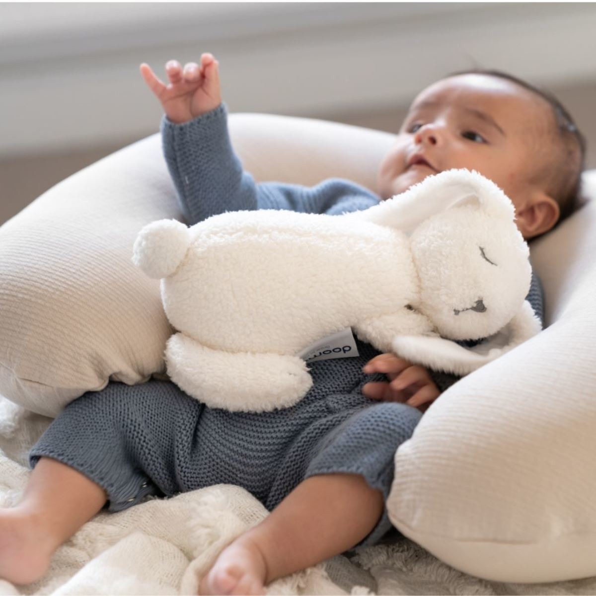 Peluche macio e quente para o alívio das cólicas - SNOOGY - Bunny Milky branco 3