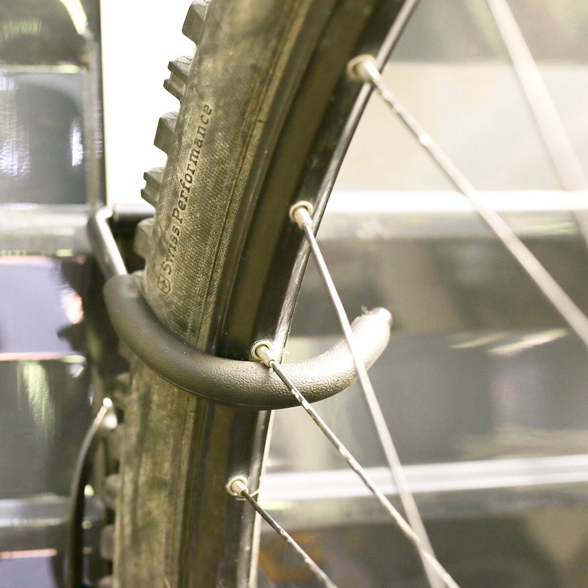 Pack 3 Colgadores Verticales Bicicletas para Casetas Skylight y Rubicón Negro-6