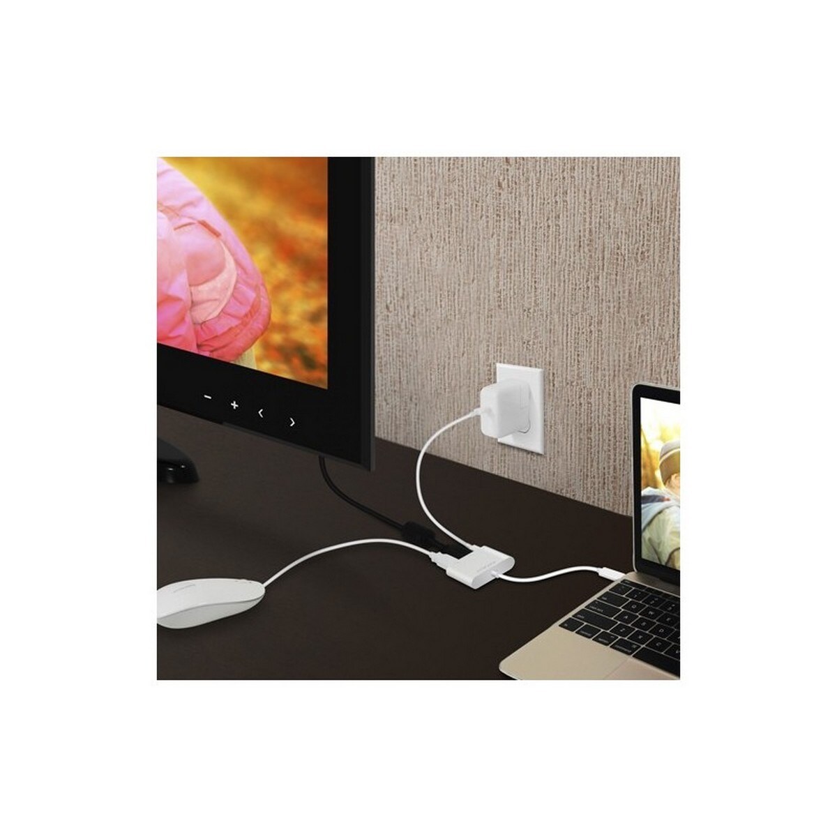 Adaptador USB-C , HDMI 4K + USB E USB-C 4
