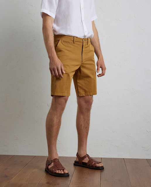 Imagen 0 de Bermudas chino ligero de hombre