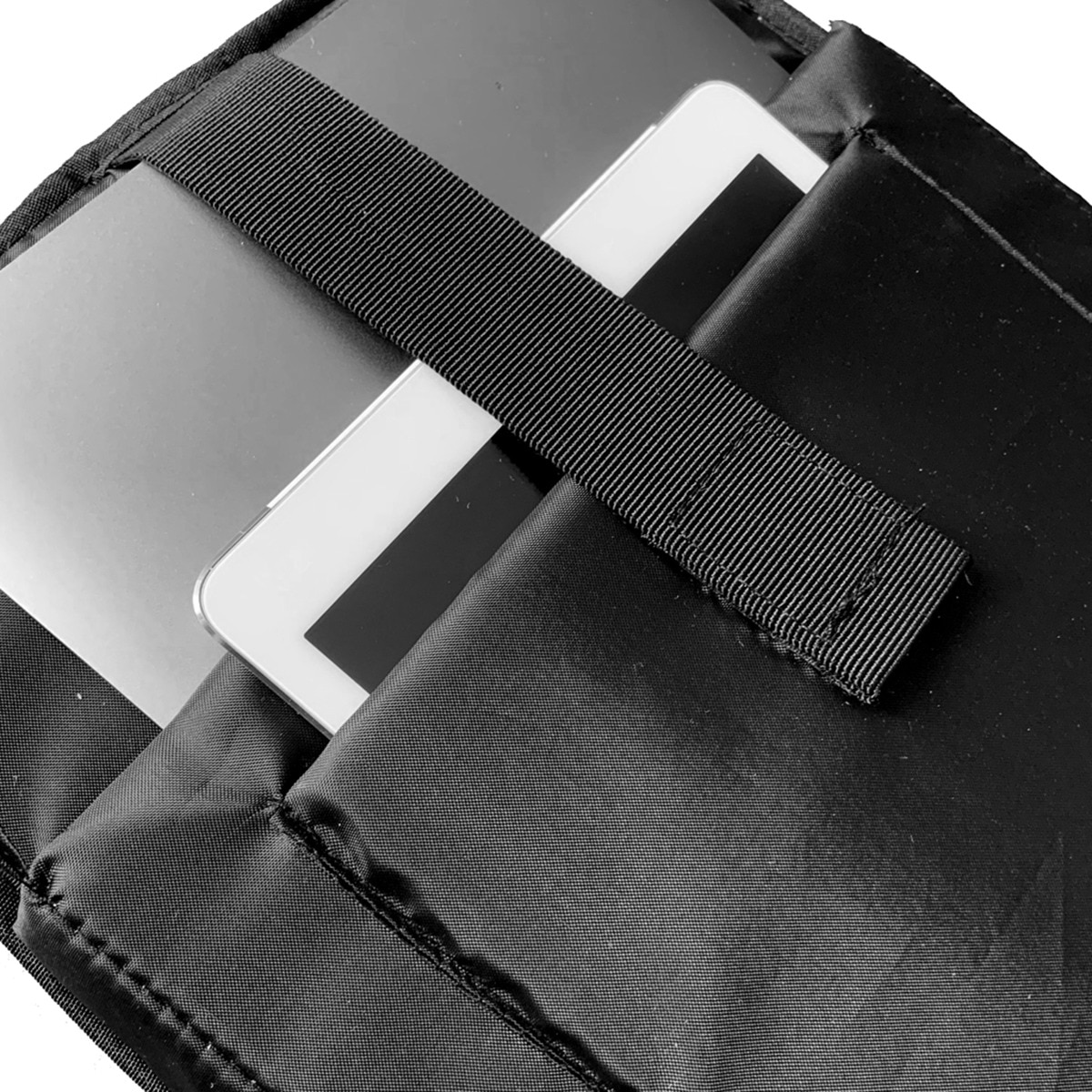 Mochila Antirrobo Impermeable Smile The Rock negra para portátiles hasta 16" y con Puerto USB Negro-7