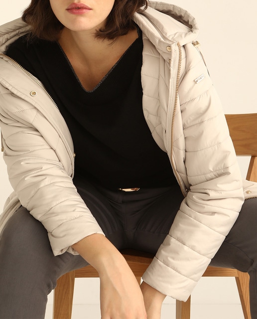 Imagen 0 de Plumífero largo de mujer talla grande con capucha