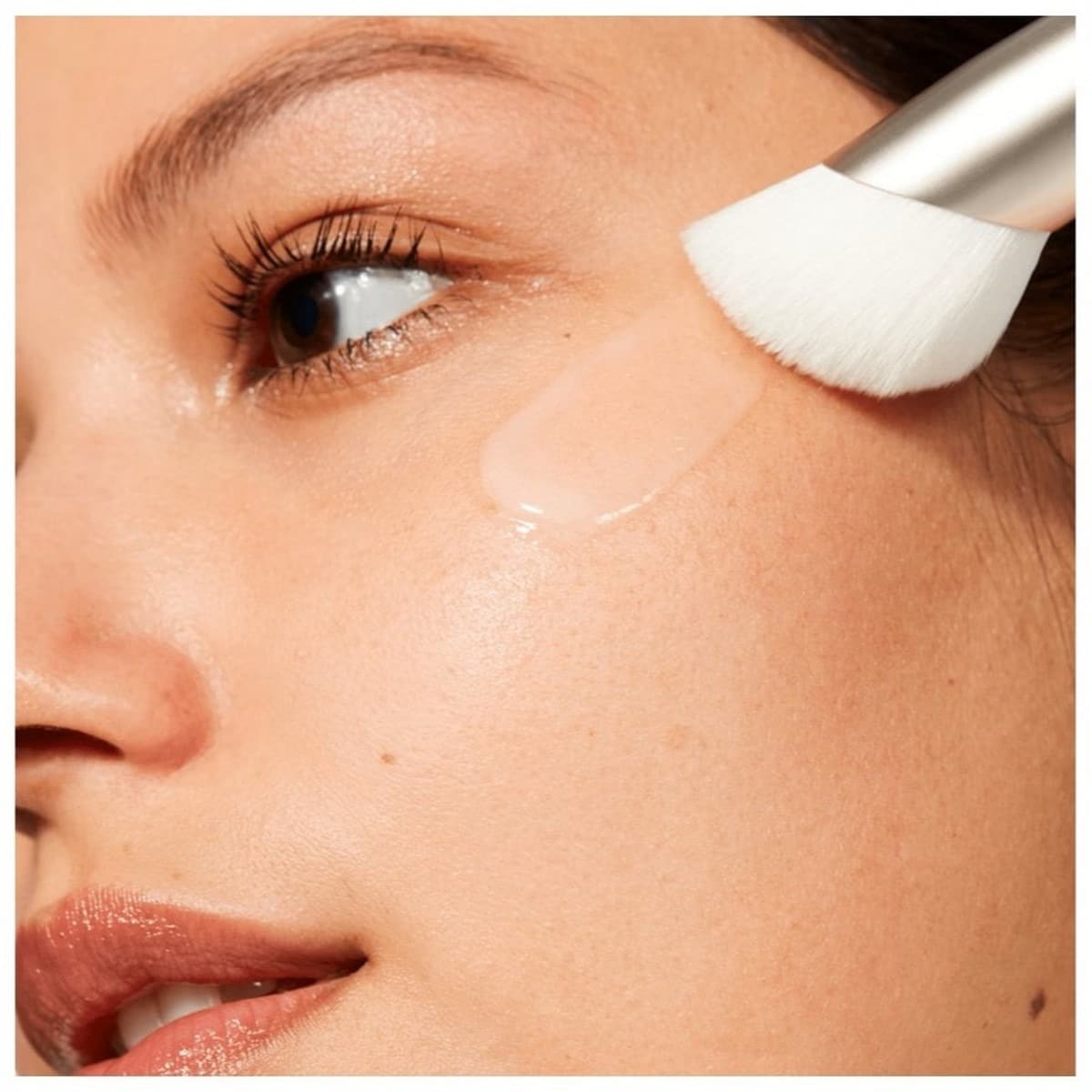 Pincel 001 Serum + Moisturizer Brush - 1 un. 4