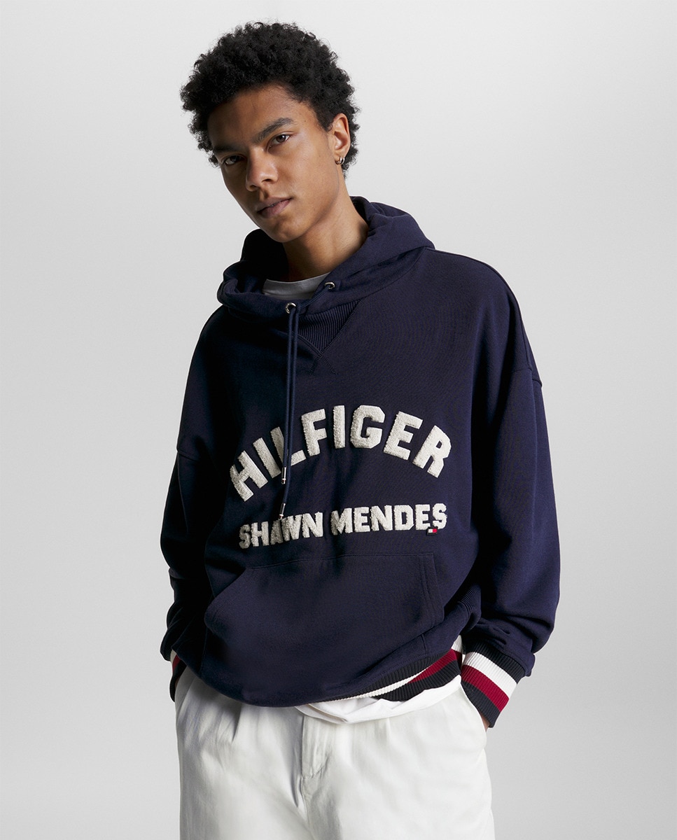 Sweat à capuche Capsule Tommy x Shawn Mendes