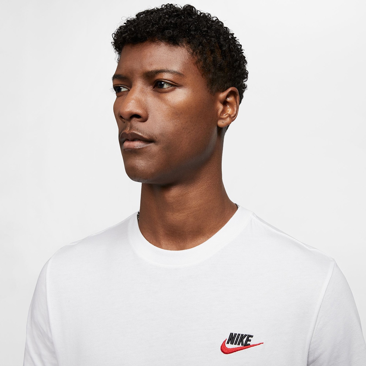 T-shirt de homem Sportswear Club Nike Branco-3