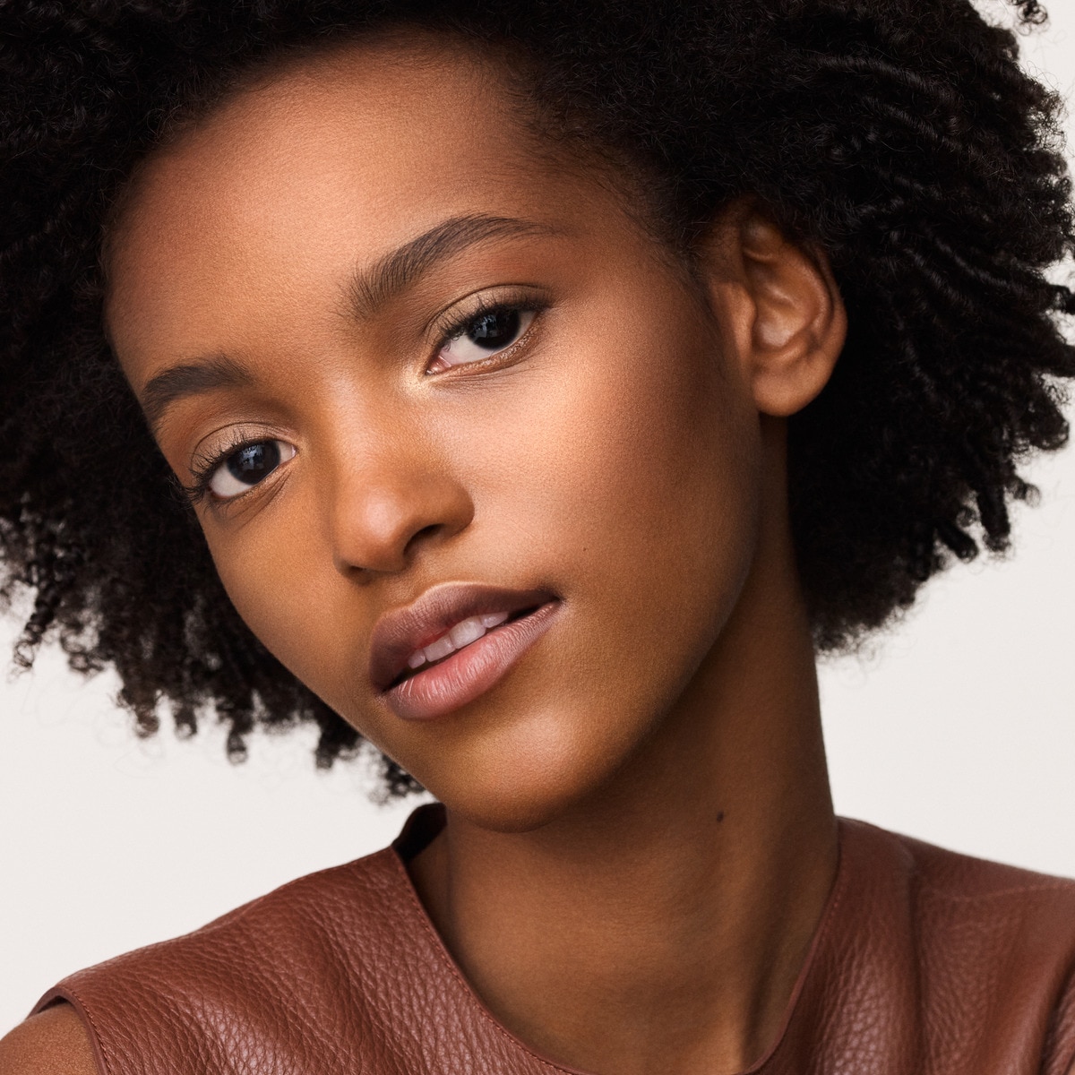 Pó Mineral Iridescente H TRIO Hermès Plein Air - 18 g 2 - Corail Mojave-9