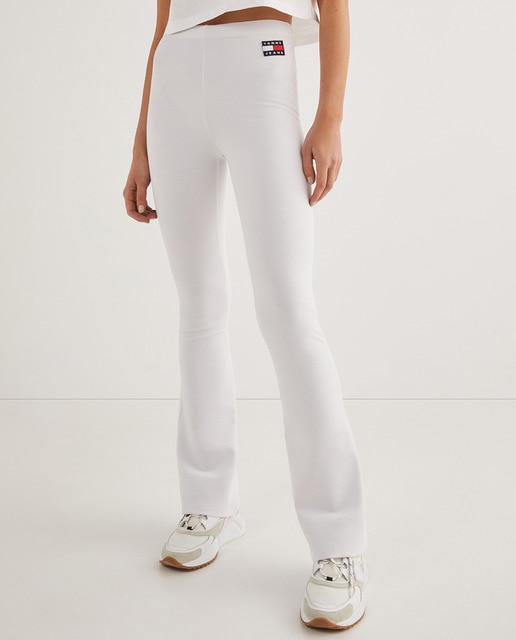 Imagen 0 de Legging largo de mujer con fit flare y cintura elástica.