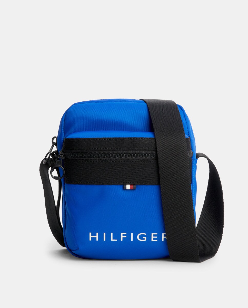Sac à bandoulière avec poche avant et logo Hilfiger dans le bas