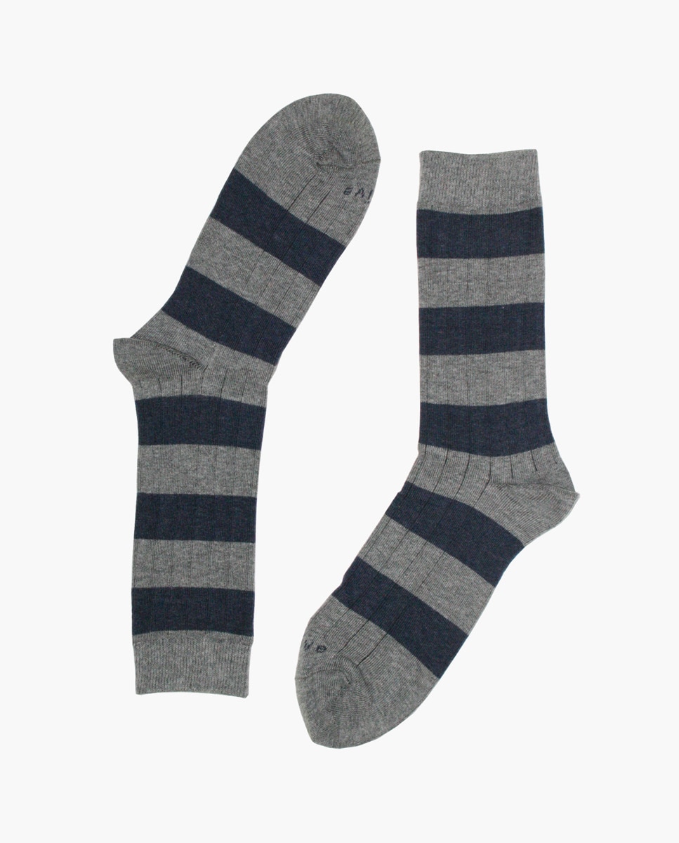 Imagem 0 de Meias Curtas às Riscas