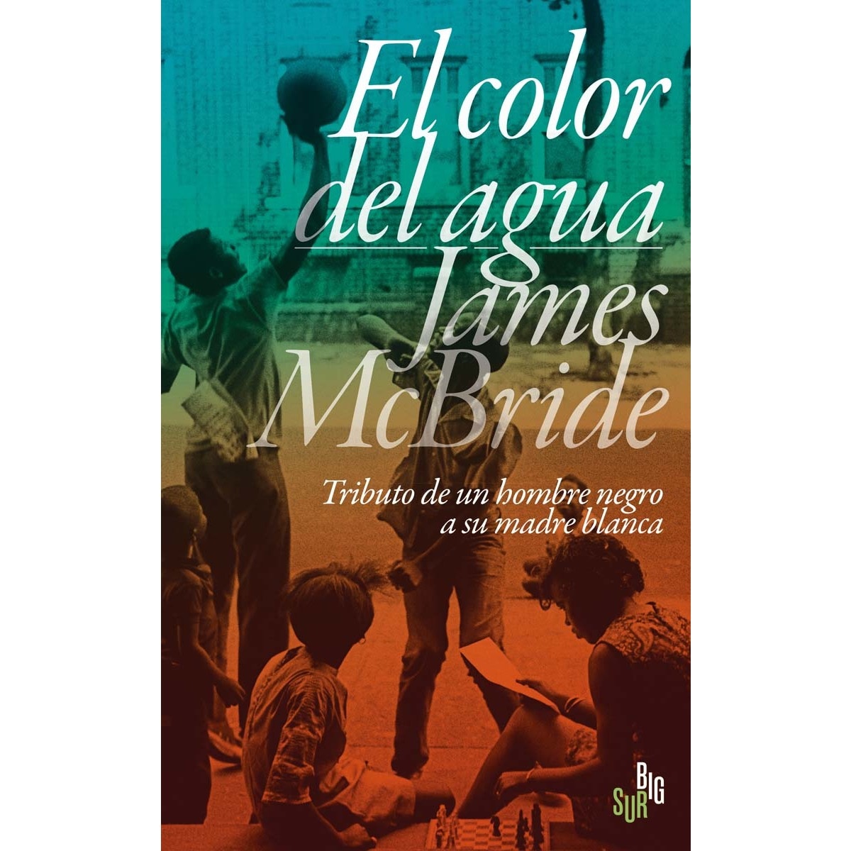 El color del agua: Tributo de un hombre negro a su madre blanca (Capa mole com abas) 1