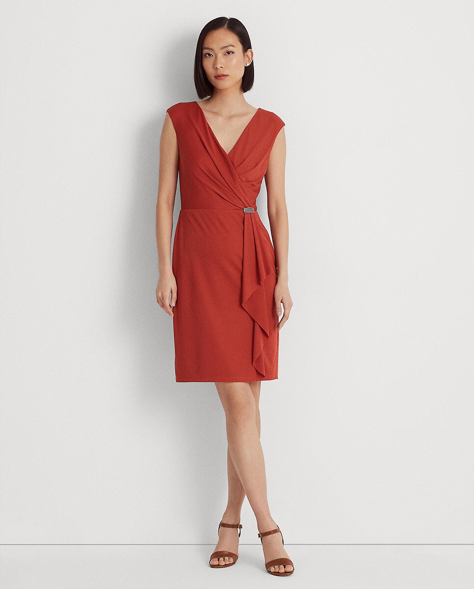 Robe courte croisée sans manches