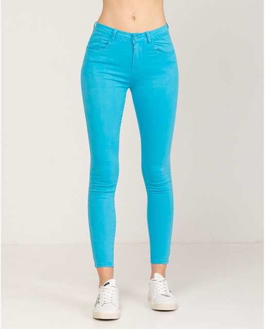 Imagen 0 de Pantalón denim en color turquesa