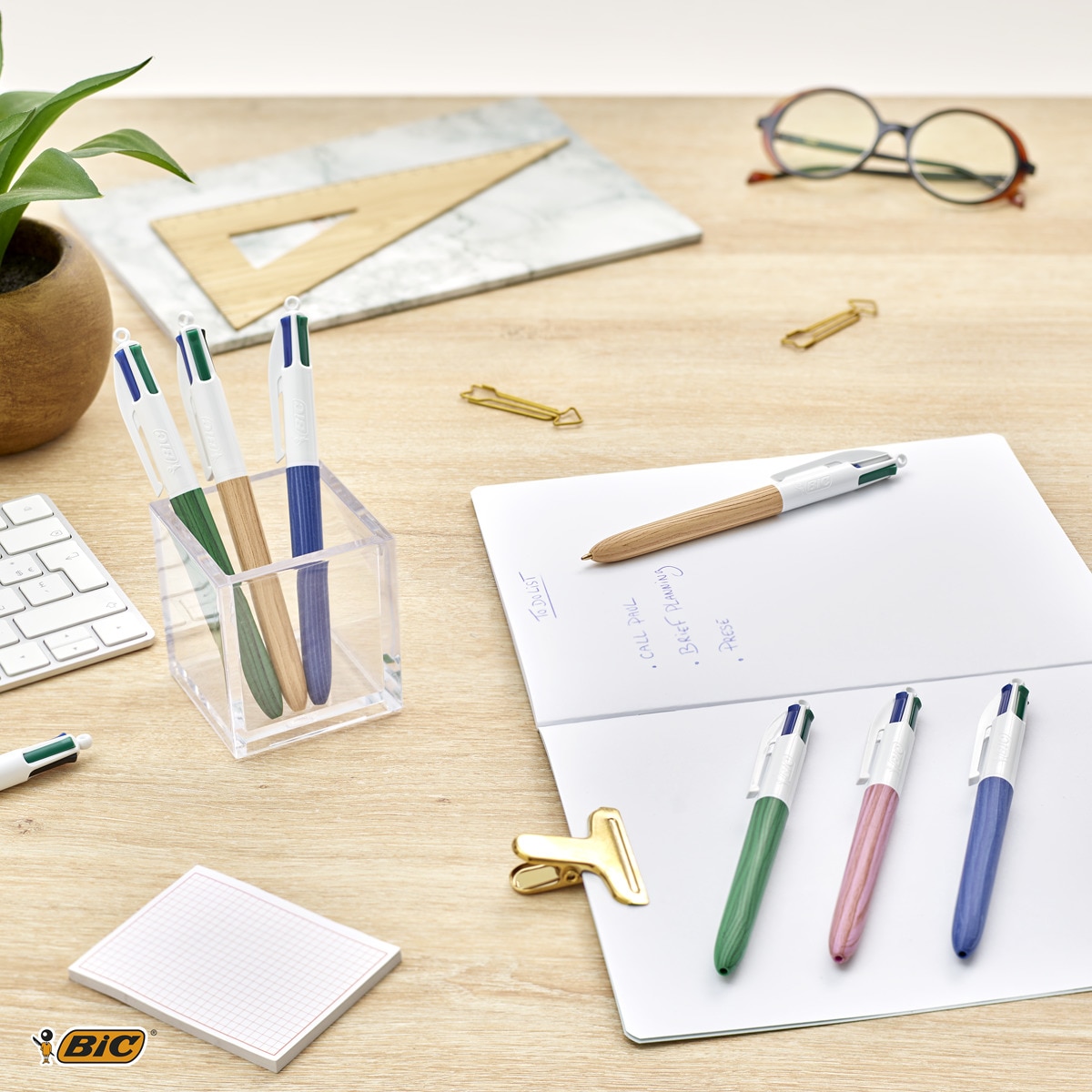 Esferográfica de 4 Cores Bic Wood 6