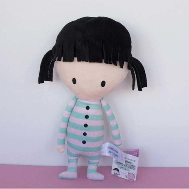 Imagen 0 de Peluche martina la niña