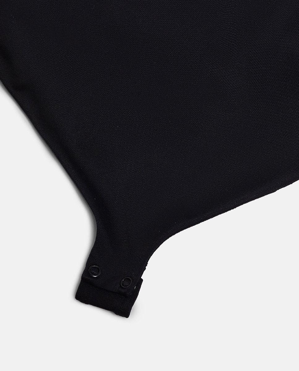 Body Tipo Tanga com Soutien Bandeau Preto-6