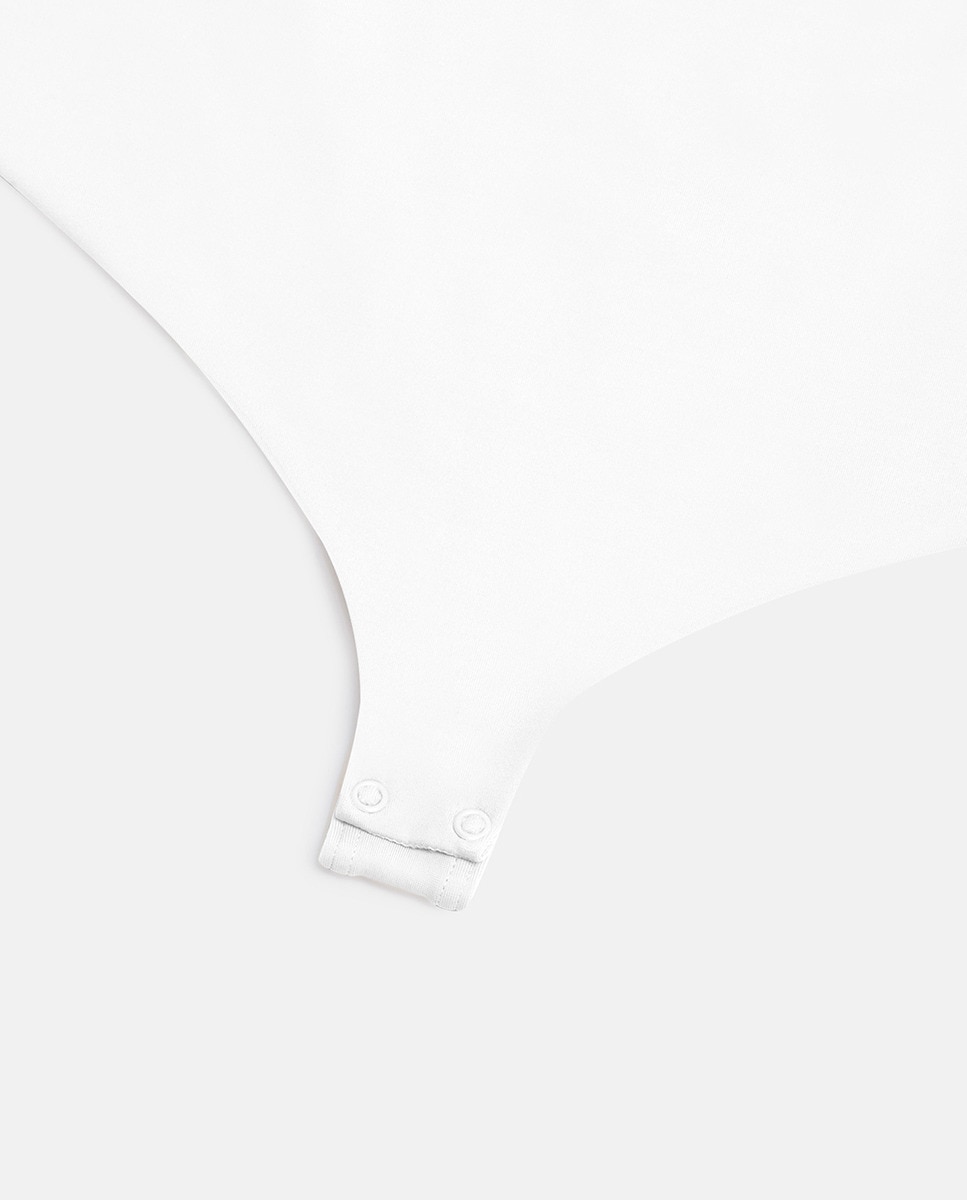 Body Tipo Tanga com Soutien Bandeau Branco-6