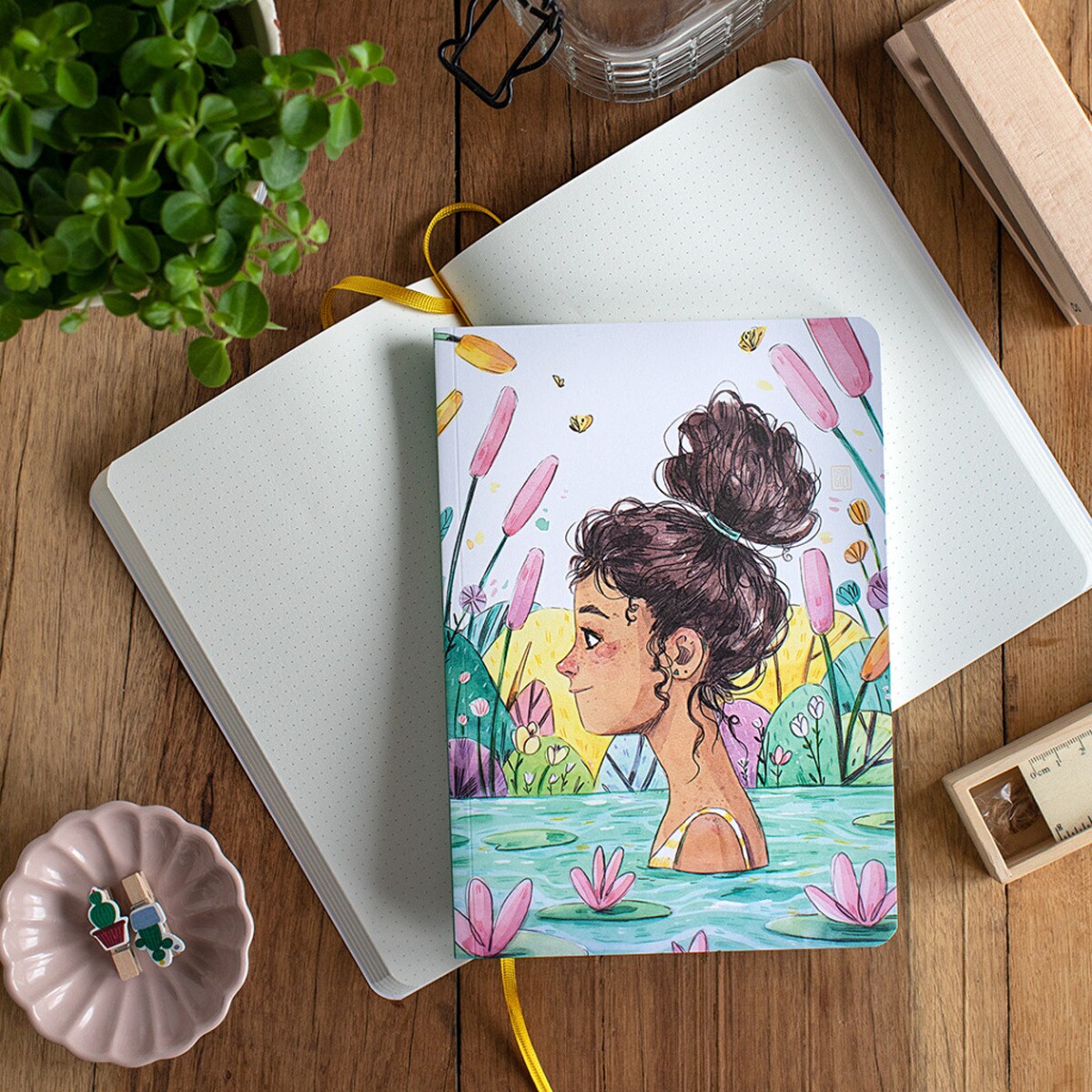 Caderno Esther Gili Banho de Cores 3