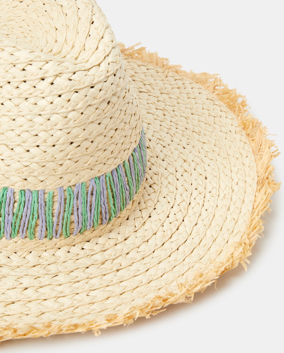 Chapeau en papier avec ruban brodé dans des tons de