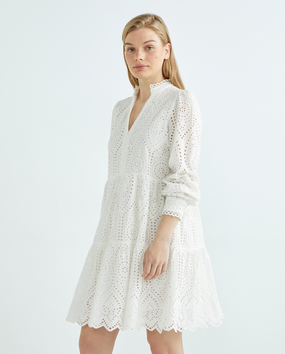 Robe courte ajourée