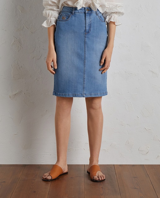 Imagen 0 de Falda vaquera con 5 bolsillos