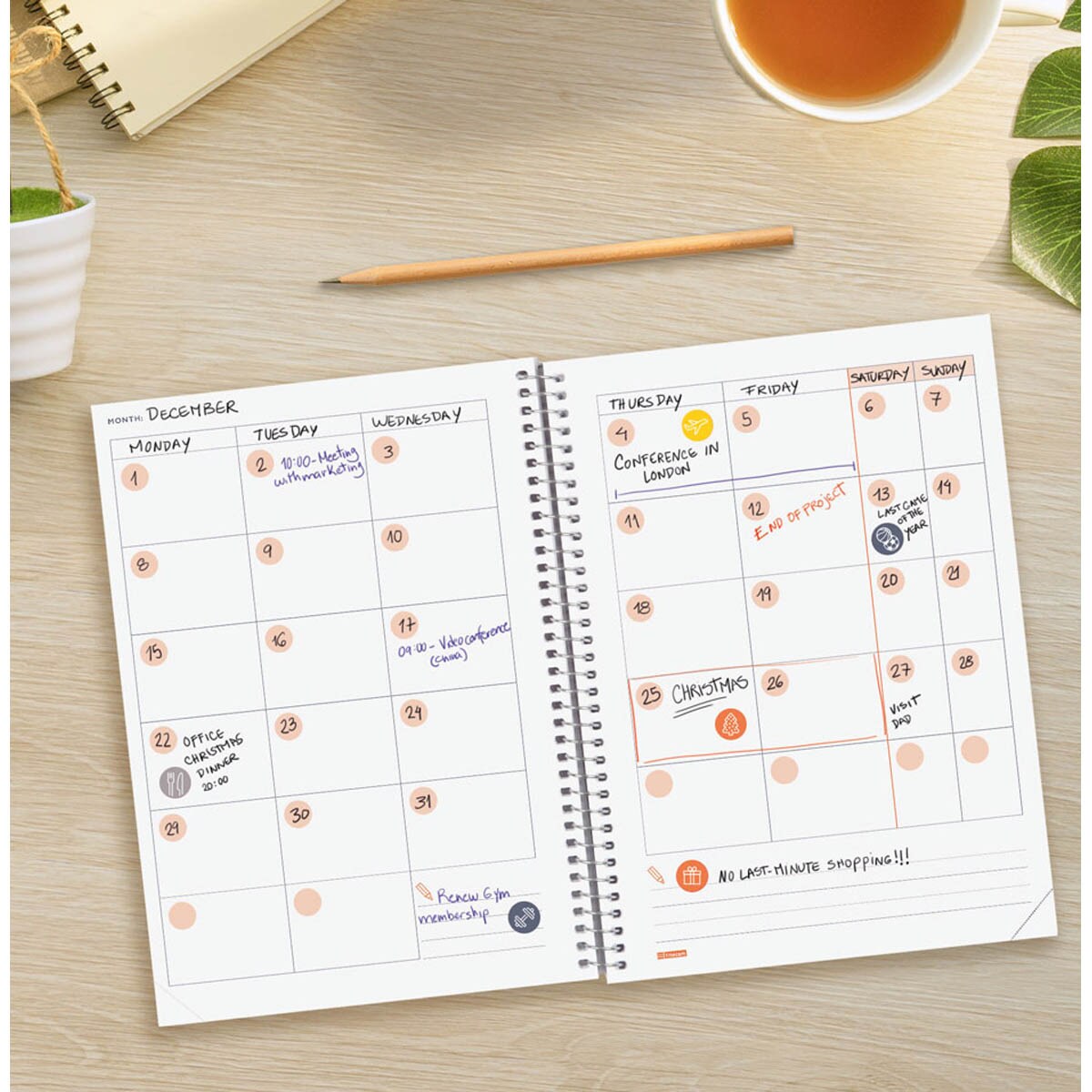 Agenda sin fechar Mytime E10 - 155x212 mm 1 día página Finocam internacional multilingüe 5