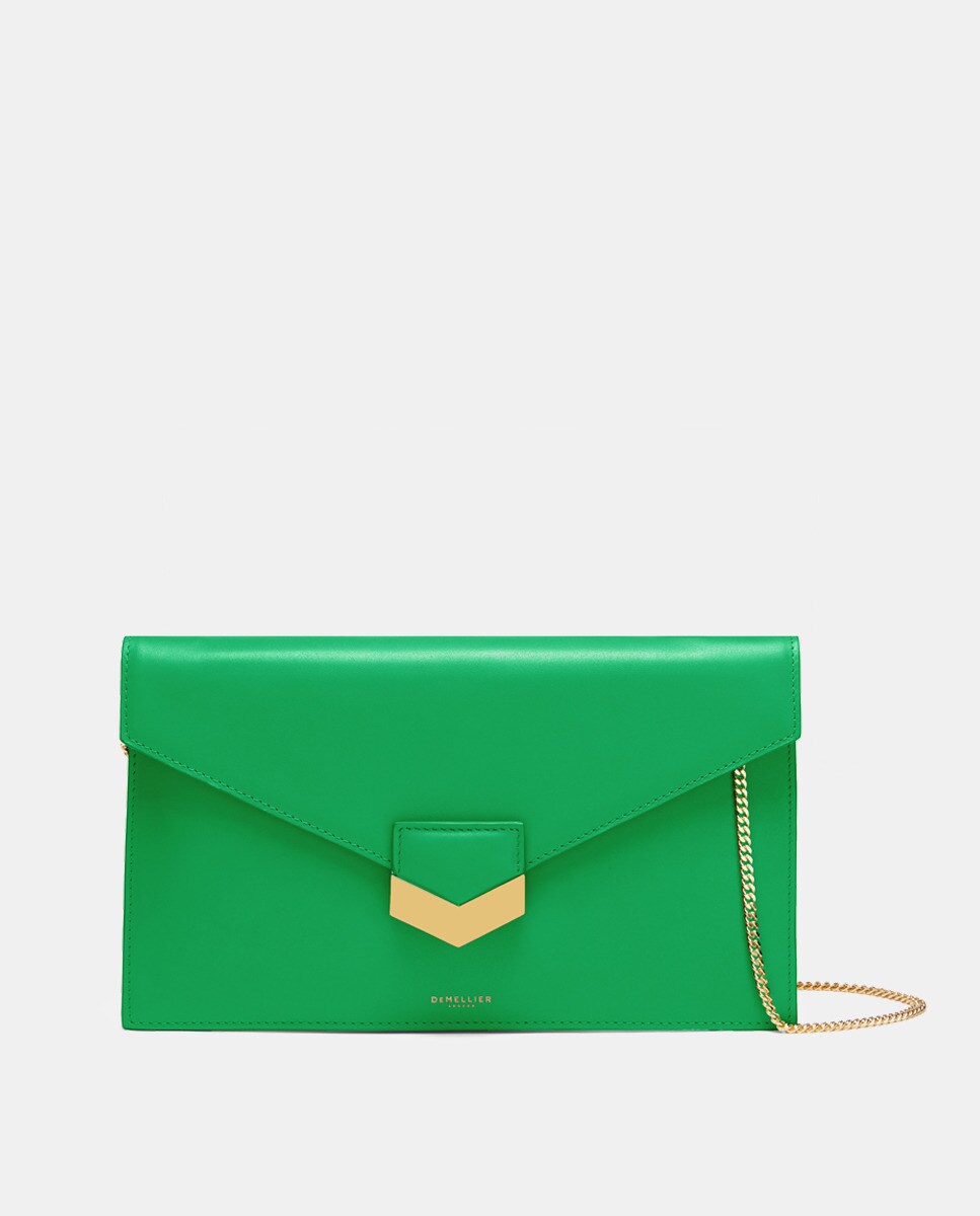 Cartera de mano London Clutch en piel vacuna en verde · DeMellier · El